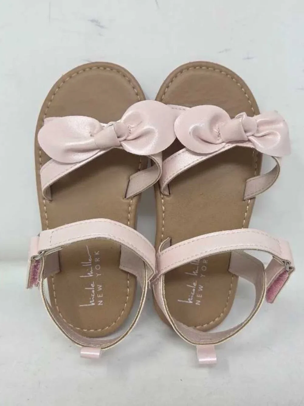 Toddler girl's 10 Nicole Miller pink strappy sandals with bow